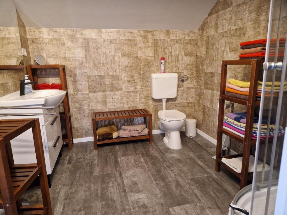 Appartement Andrea Galambok Eksteriør bilde